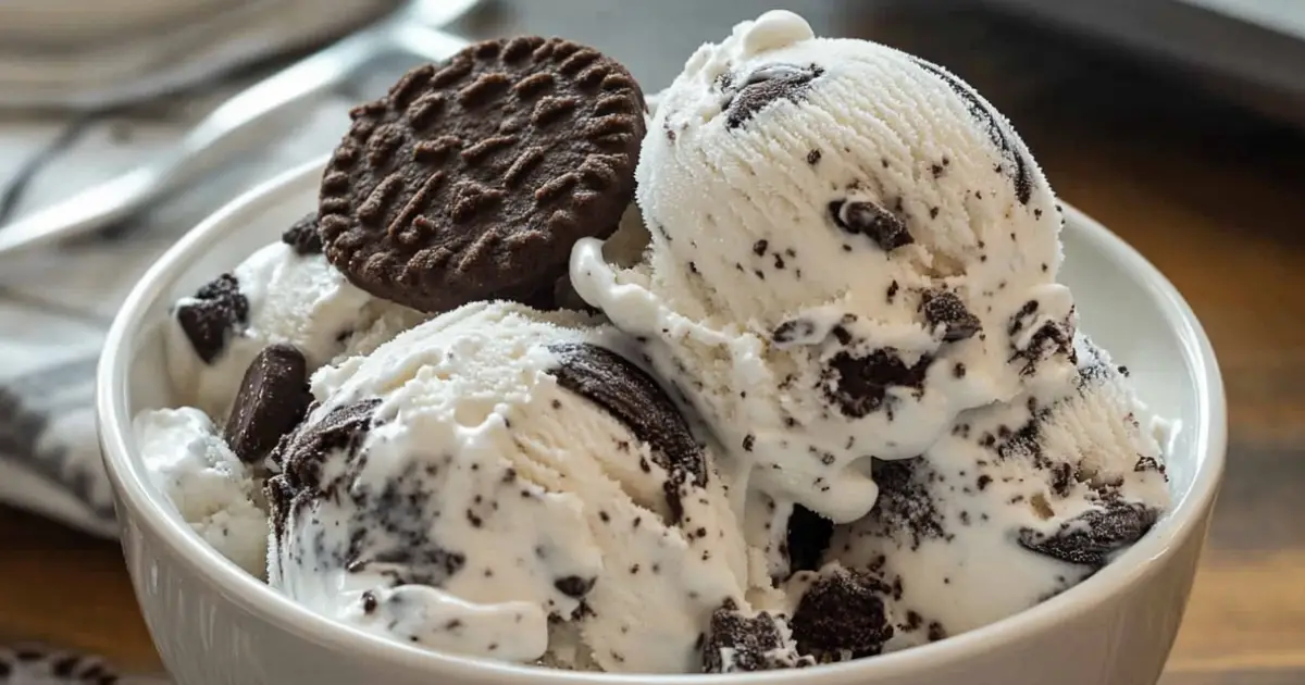 Homemade Cookies and Cream Ice Cream in a Bowl